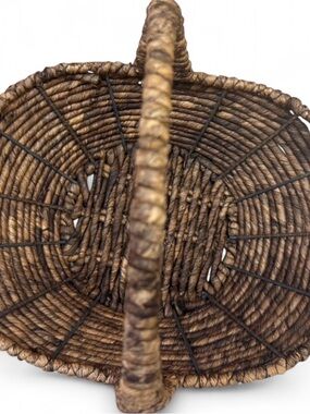 Woven Round Handled Basket - Brown